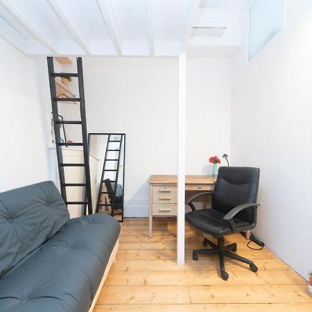 Pass The Keys Rustic And Quirky Flat In Charming Charlton Village Londýn Exteriér fotografie
