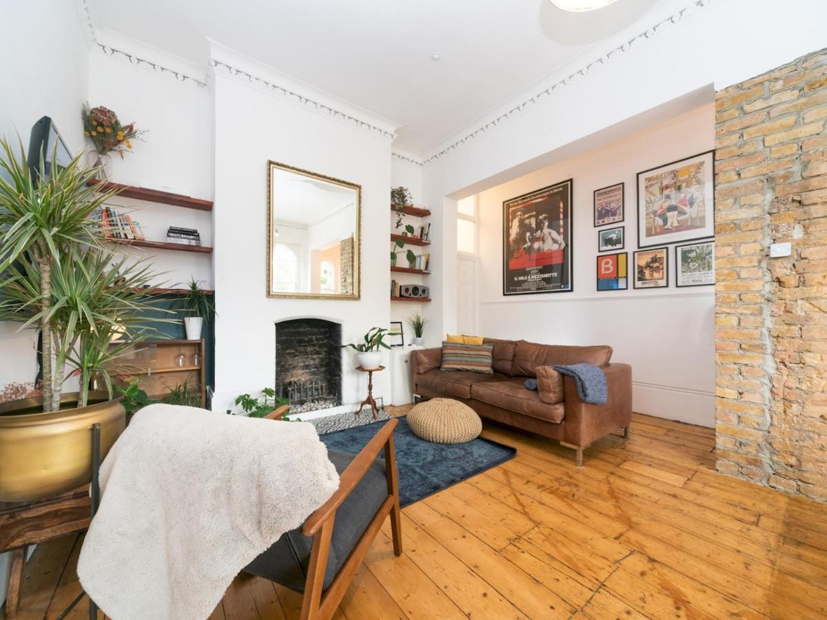 Pass The Keys Rustic And Quirky Flat In Charming Charlton Village Londýn Exteriér fotografie