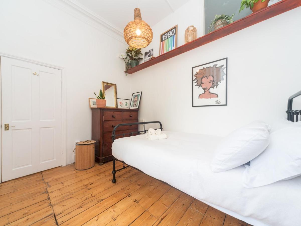 Pass The Keys Rustic And Quirky Flat In Charming Charlton Village Londýn Exteriér fotografie