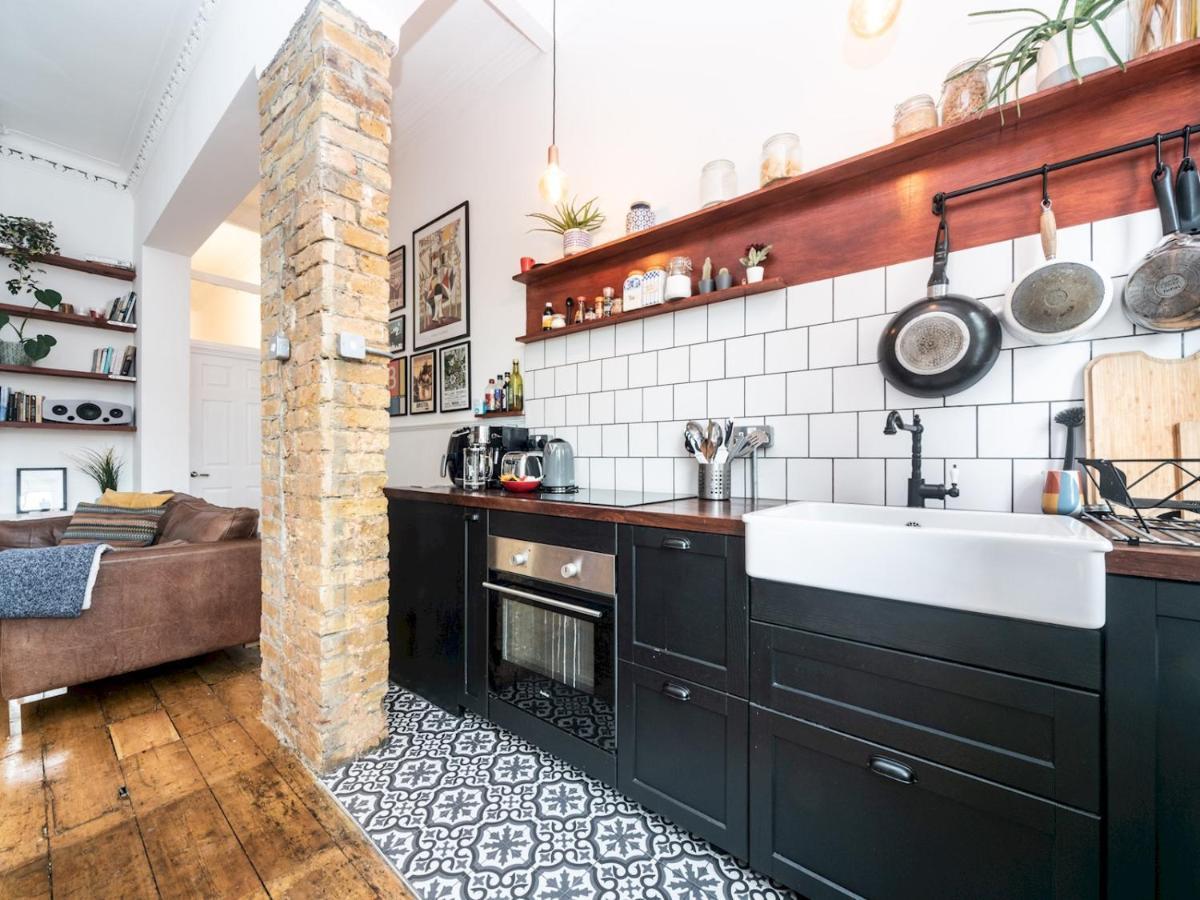 Pass The Keys Rustic And Quirky Flat In Charming Charlton Village Londýn Exteriér fotografie