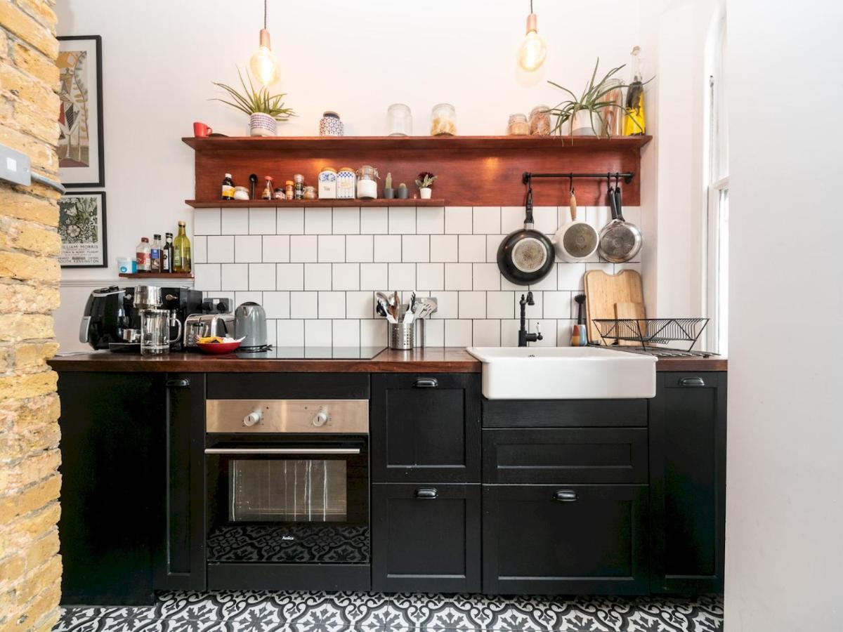 Pass The Keys Rustic And Quirky Flat In Charming Charlton Village Londýn Exteriér fotografie