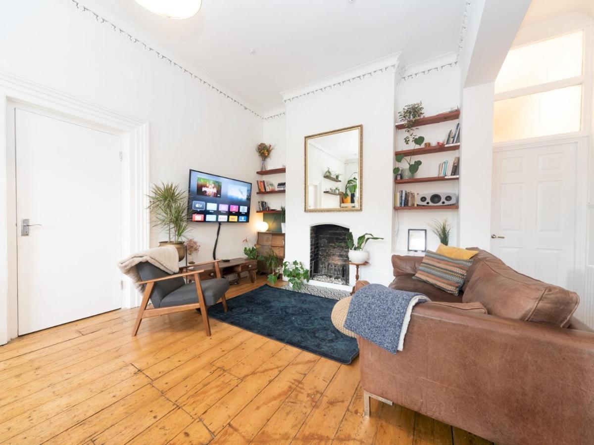 Pass The Keys Rustic And Quirky Flat In Charming Charlton Village Londýn Exteriér fotografie