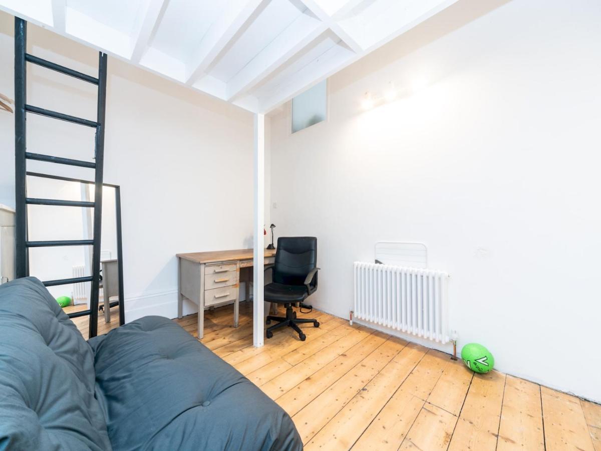 Pass The Keys Rustic And Quirky Flat In Charming Charlton Village Londýn Exteriér fotografie