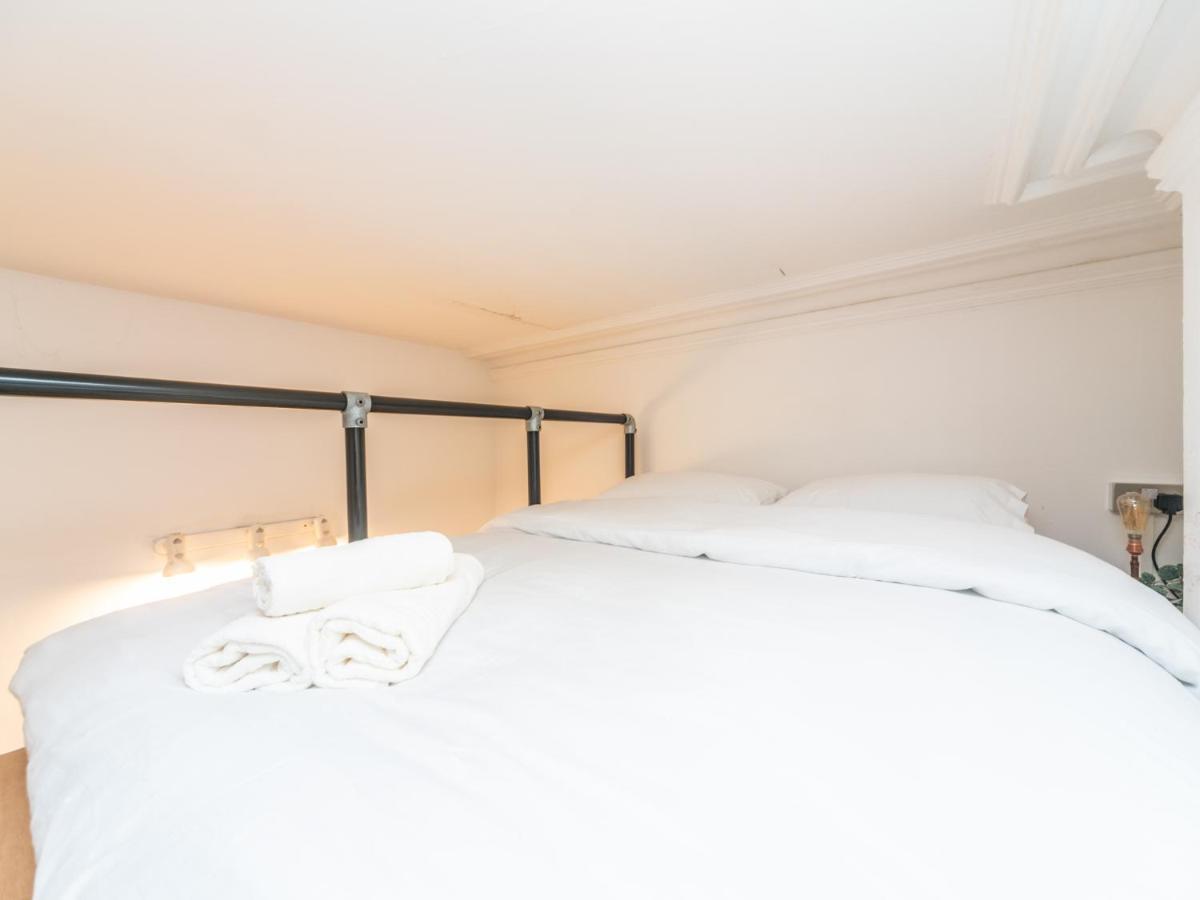 Pass The Keys Rustic And Quirky Flat In Charming Charlton Village Londýn Exteriér fotografie