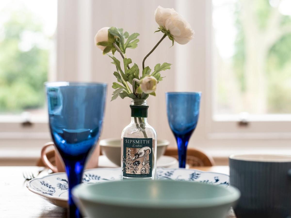 Pass The Keys Rustic And Quirky Flat In Charming Charlton Village Londýn Exteriér fotografie