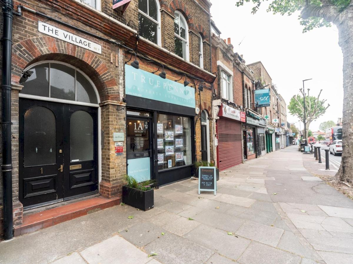 Pass The Keys Rustic And Quirky Flat In Charming Charlton Village Londýn Exteriér fotografie